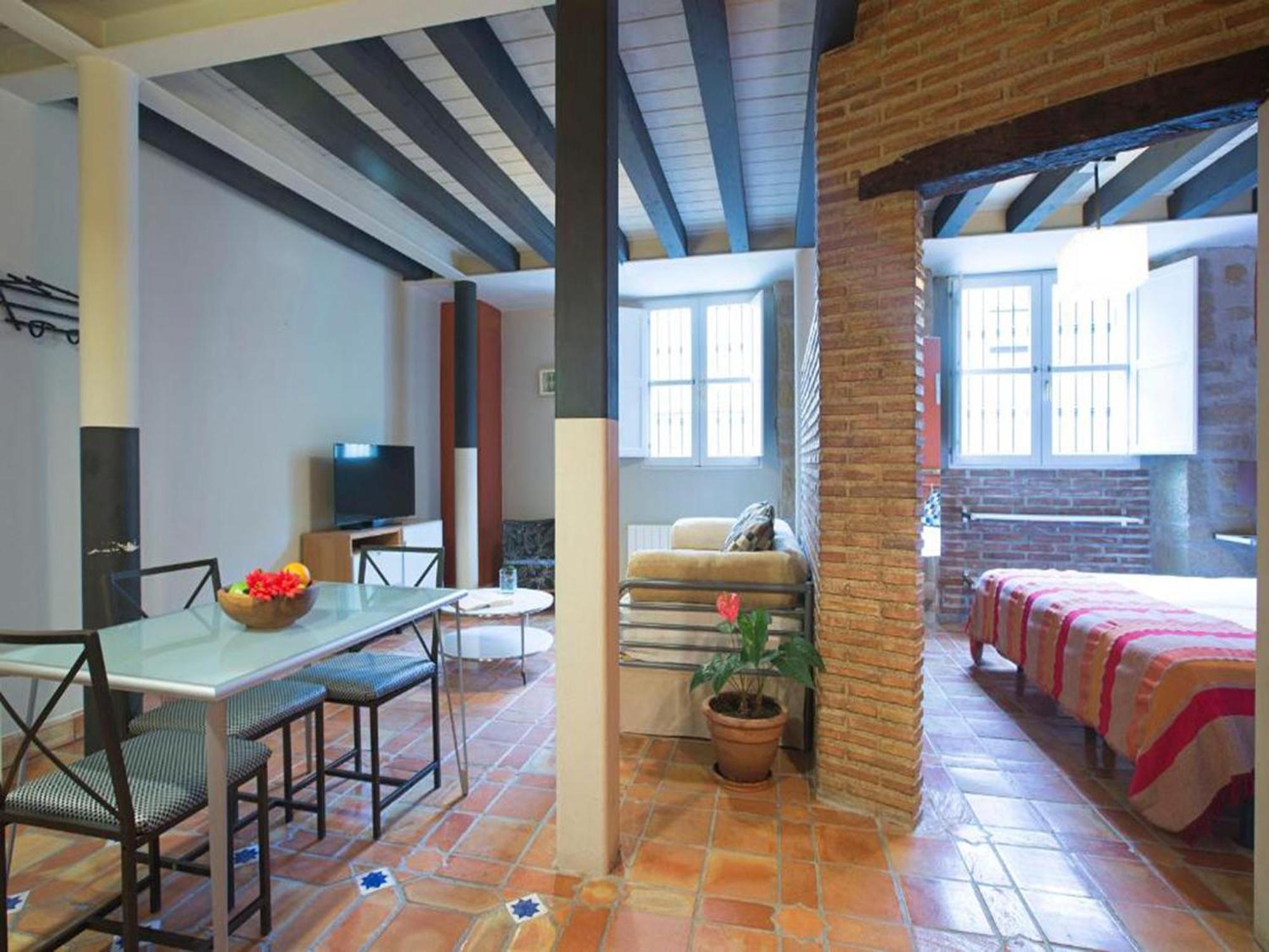 Apartamentos Senorio De Haro 3000 Εξωτερικό φωτογραφία