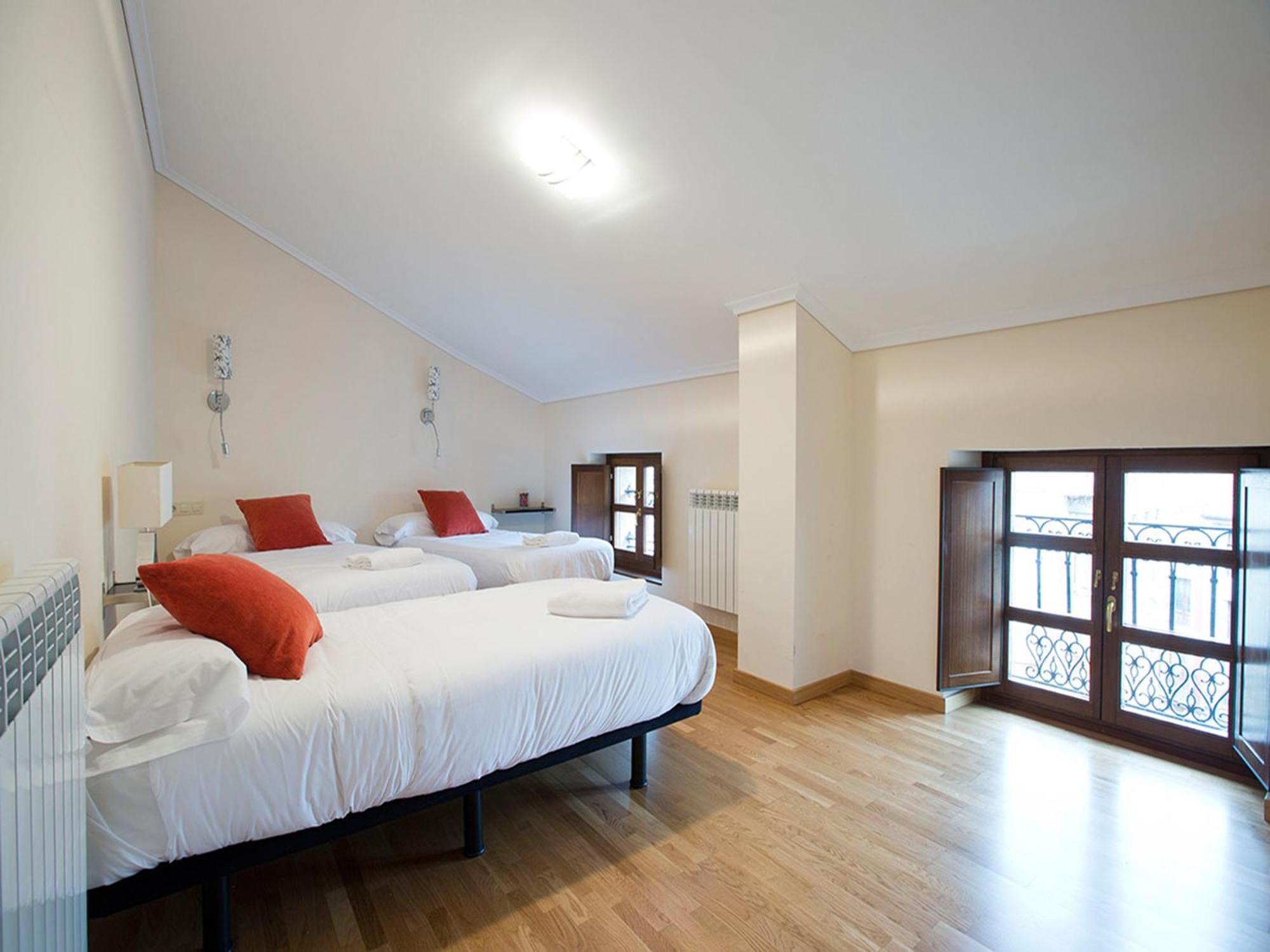 Apartamentos Senorio De Haro 3000 Εξωτερικό φωτογραφία